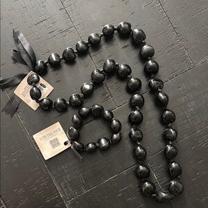 NWT Genuine Kukui Tree Nuts Elegant Black Beaded Necklace & Bracelet Set​
